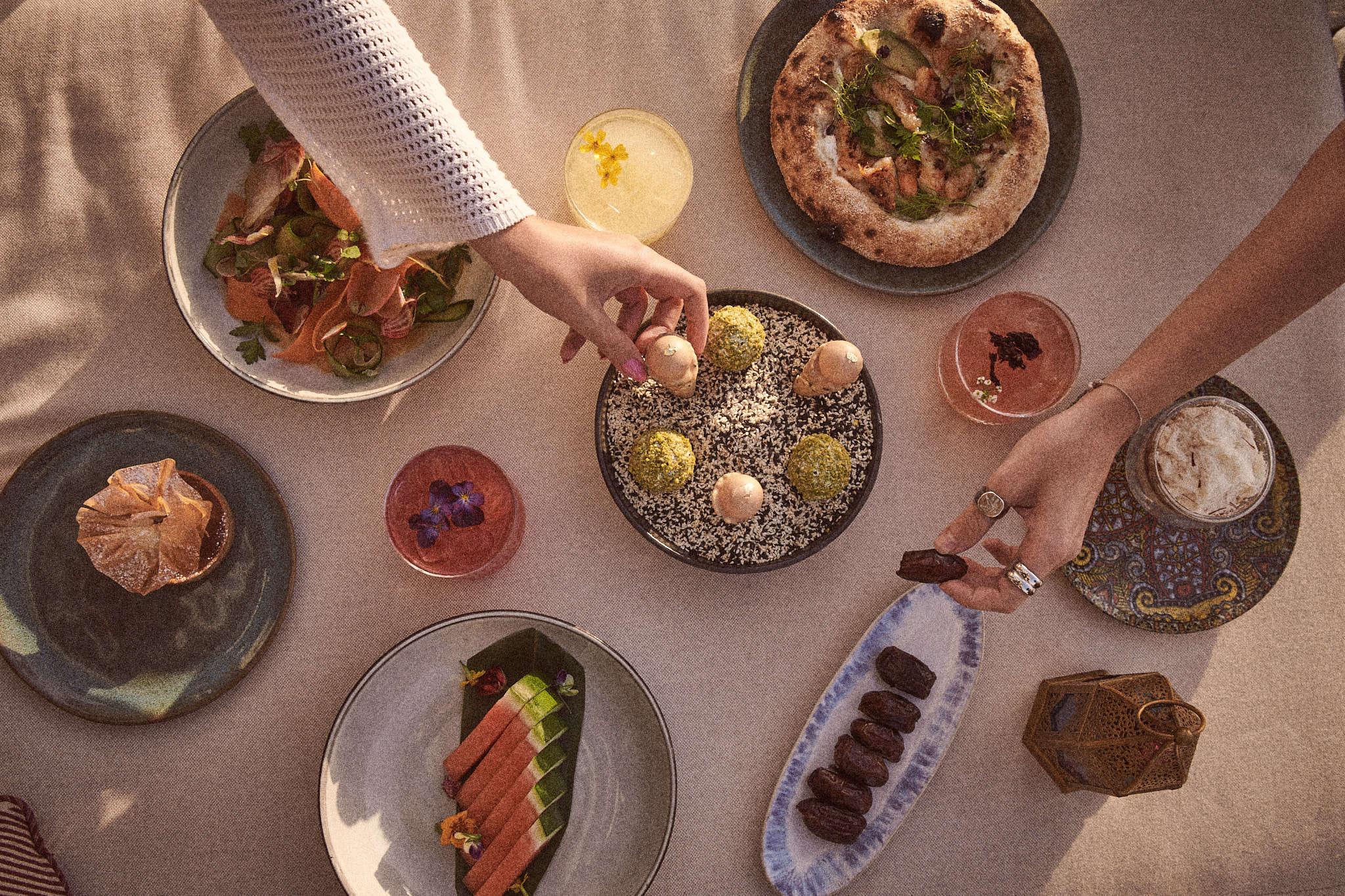 Dine Around by More Cravings by Marriott Bonvoy™