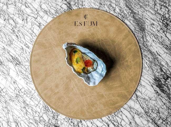 Welcome to a three Michelin-starred four hand experience with Miguel Navarro and Alex Dilling.