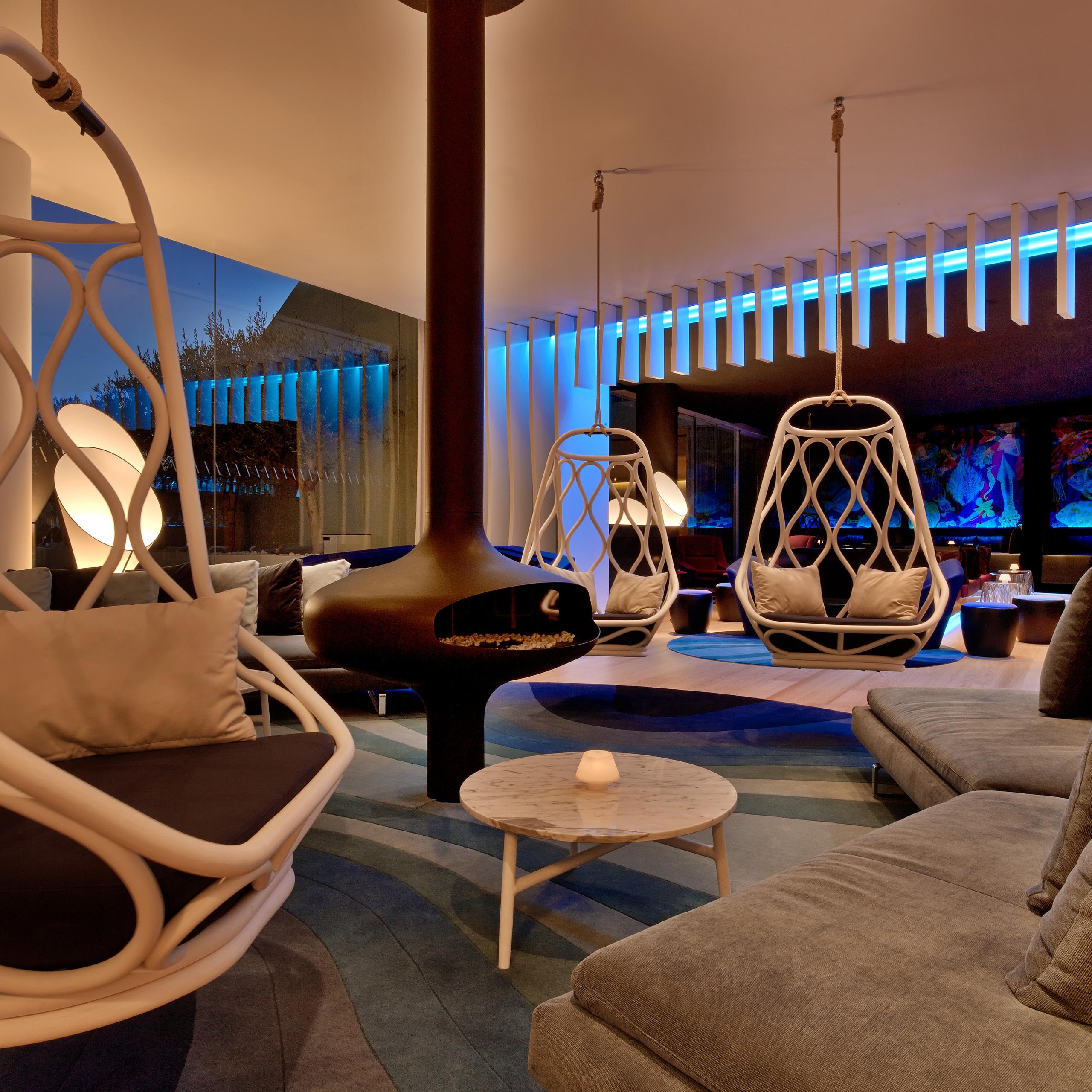 W Lounge