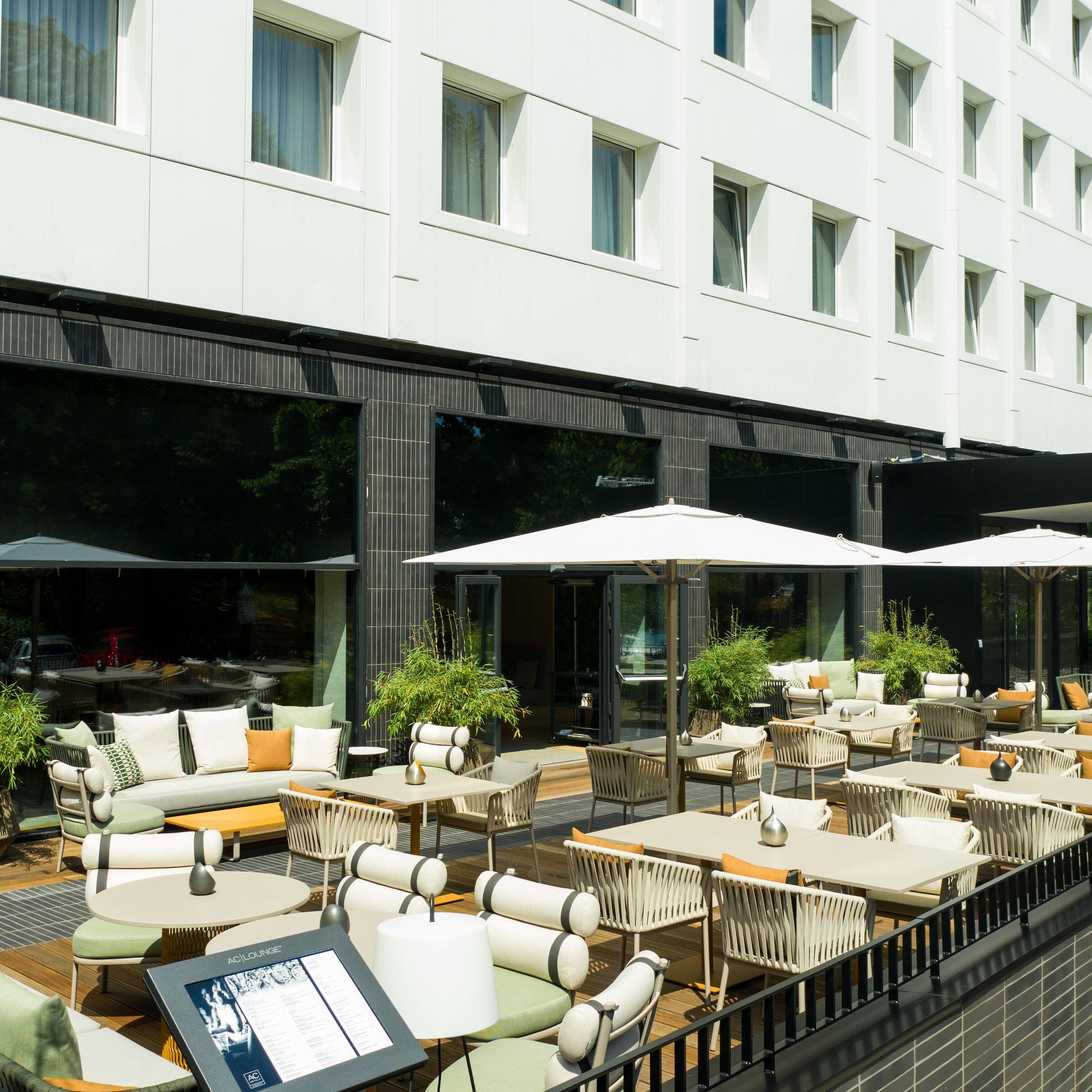 AC Lounge