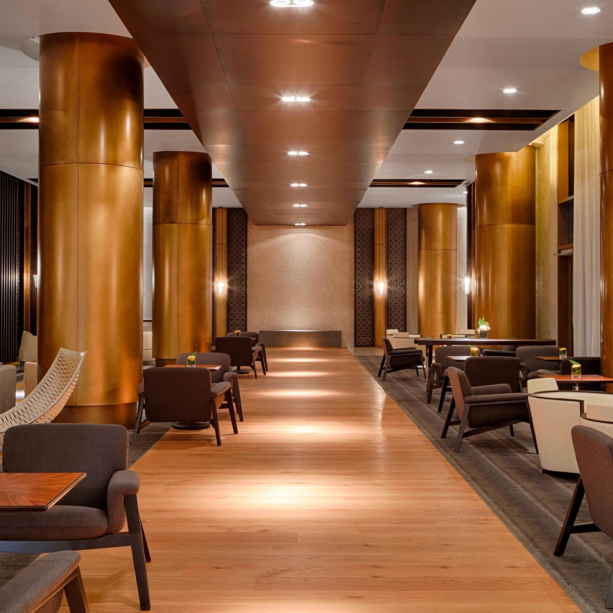 Luxe Lounge