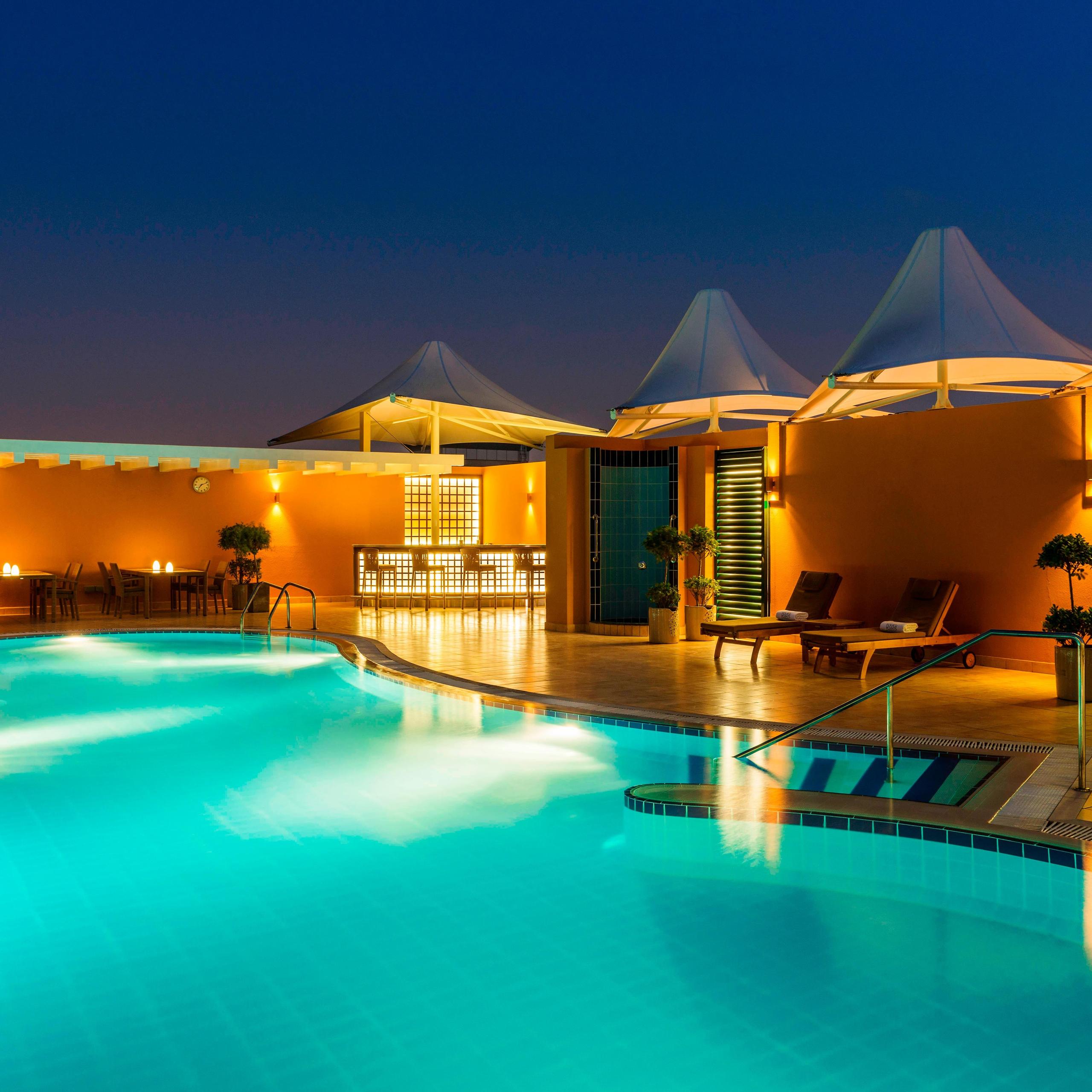 Pool Bar
