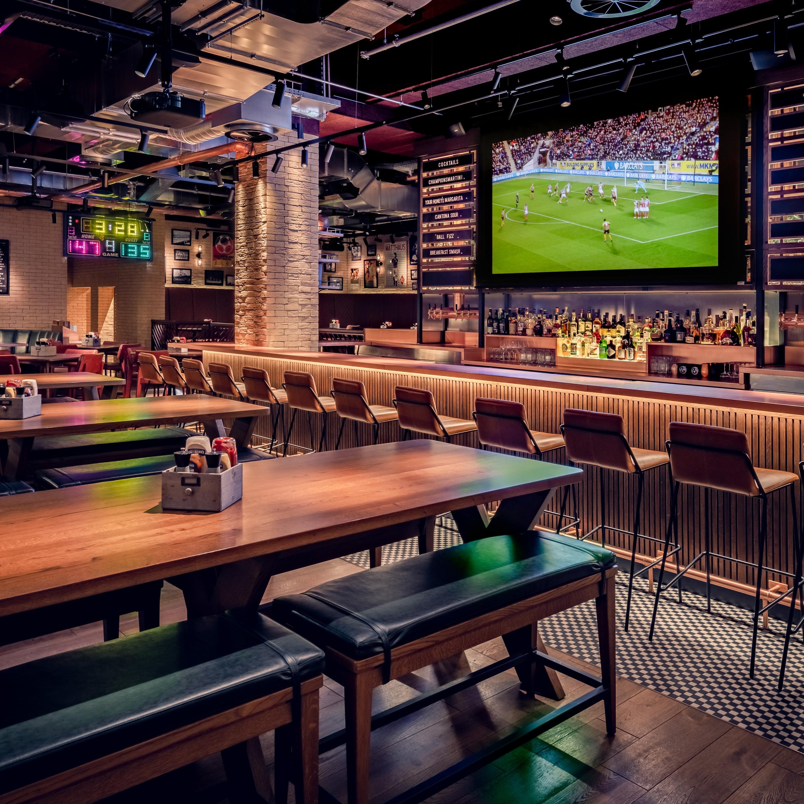 Champions - Bar & Restaurant