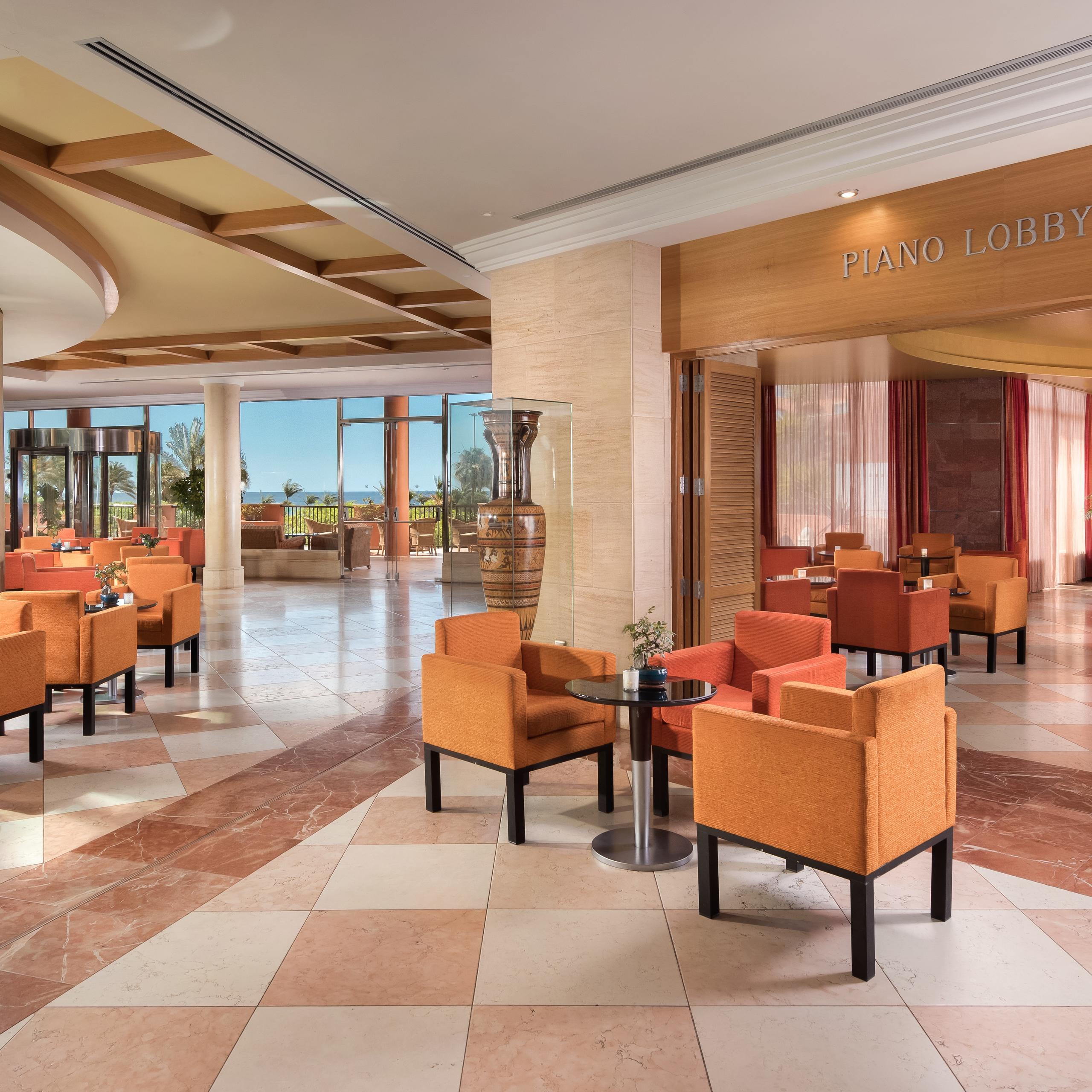 Piano Lobby Bar