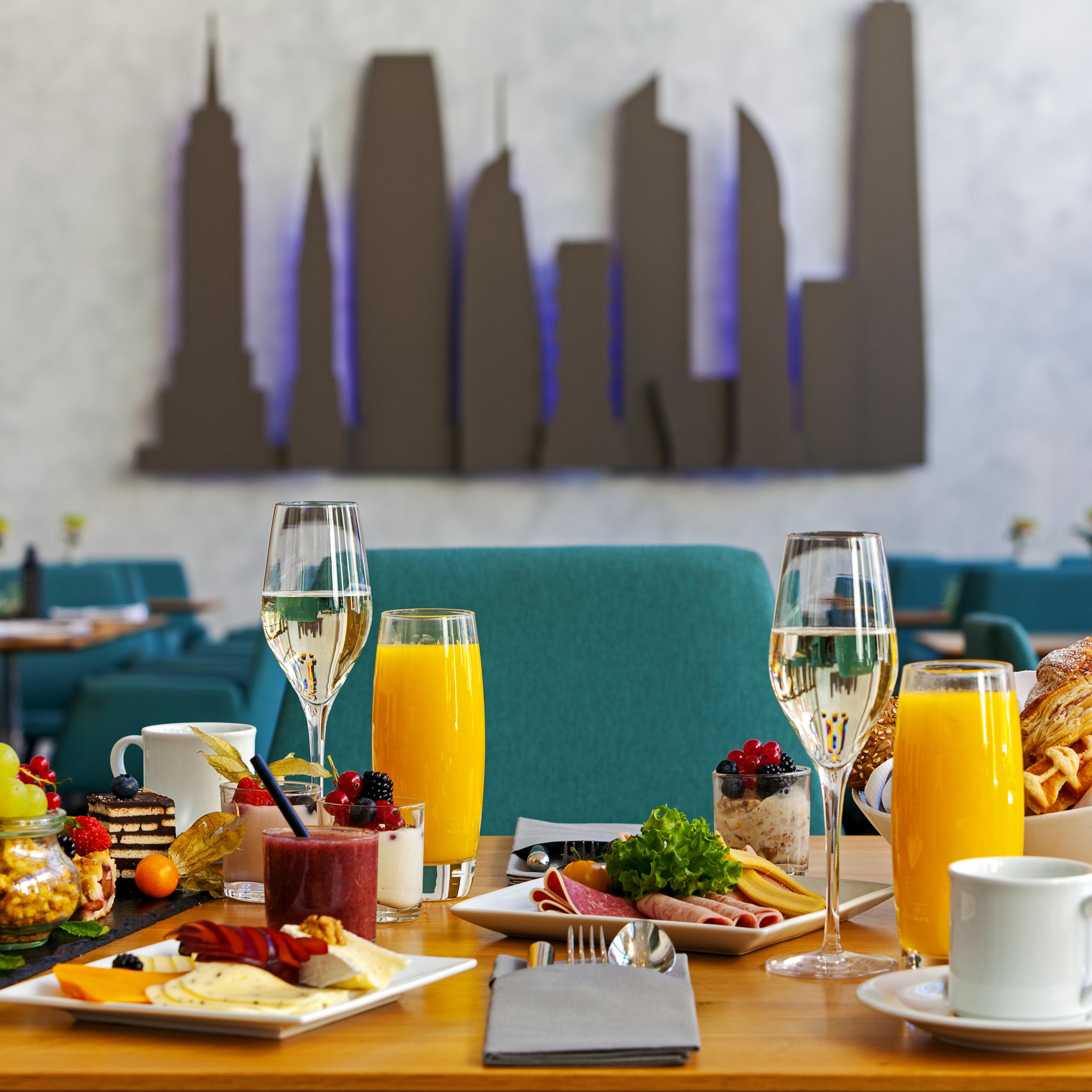 5th Avenue Restaurant