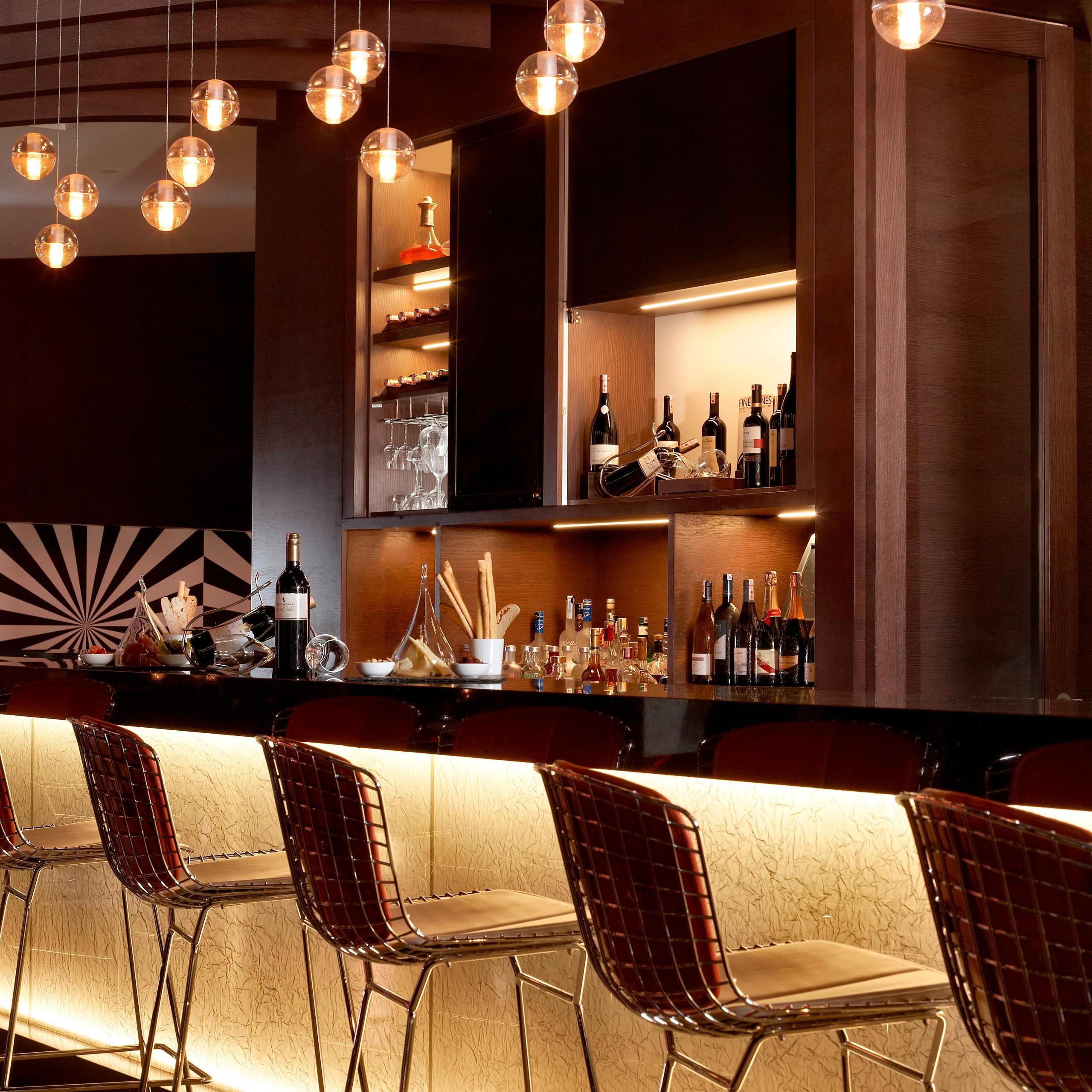 Latitude Bar