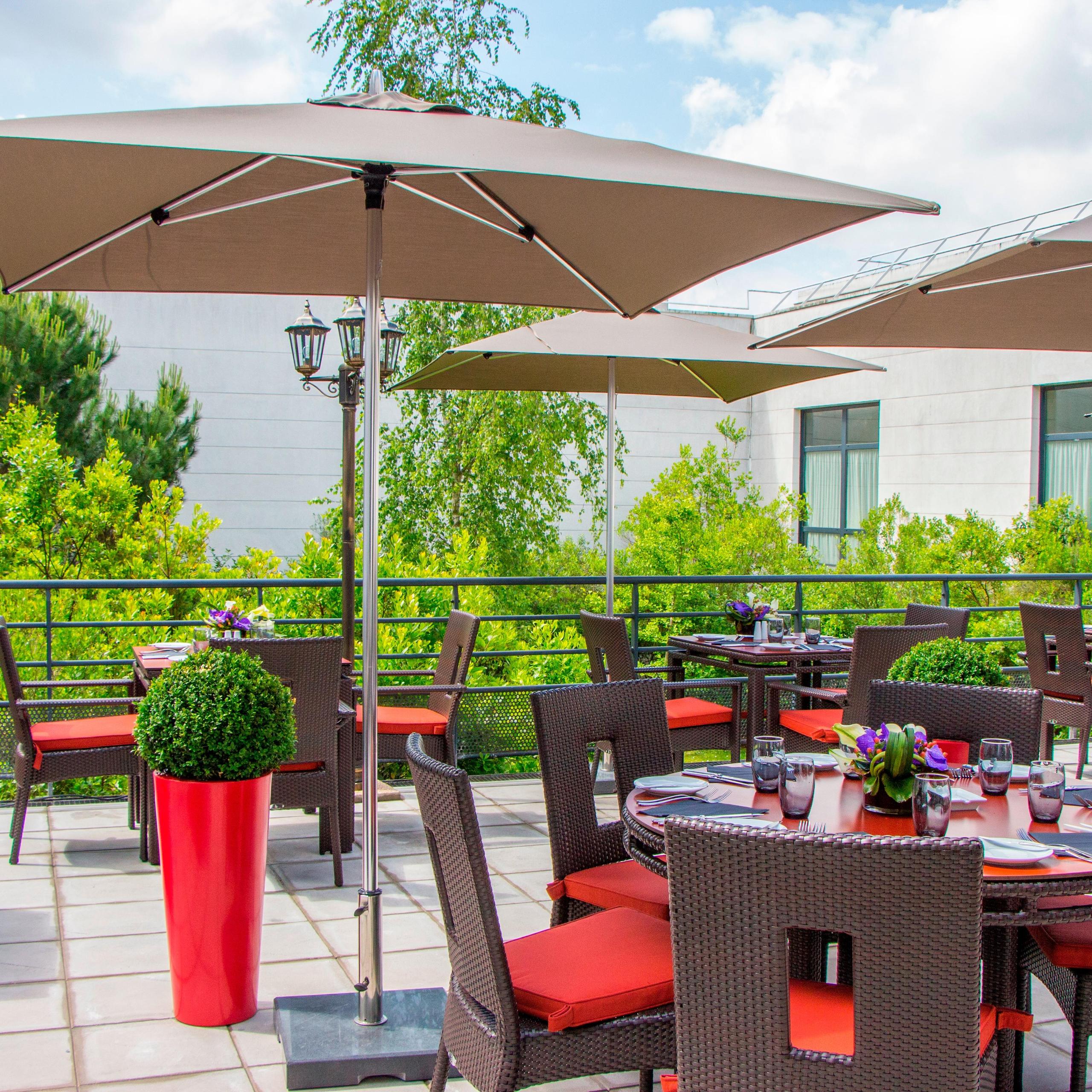1704 Restaurant & Bar
