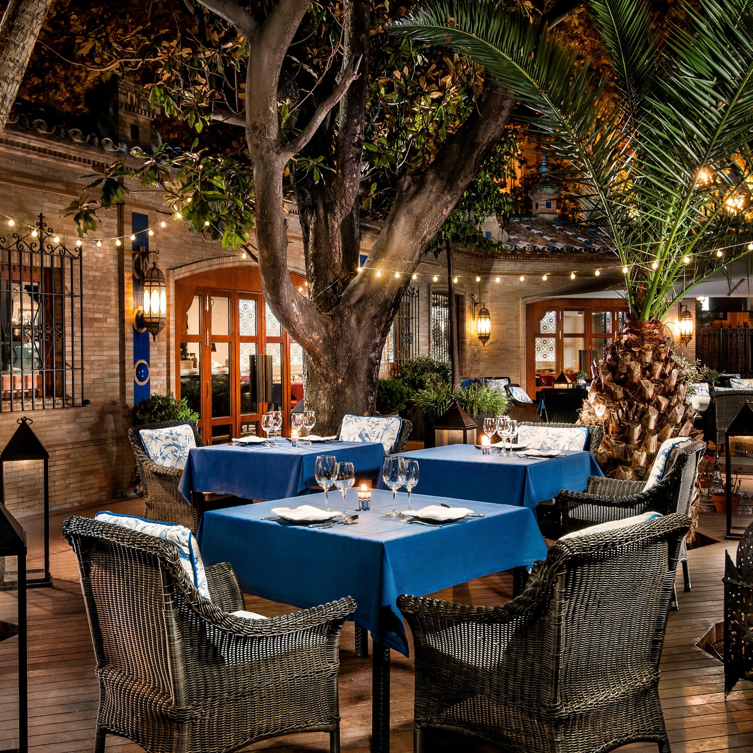Pool Restaurant