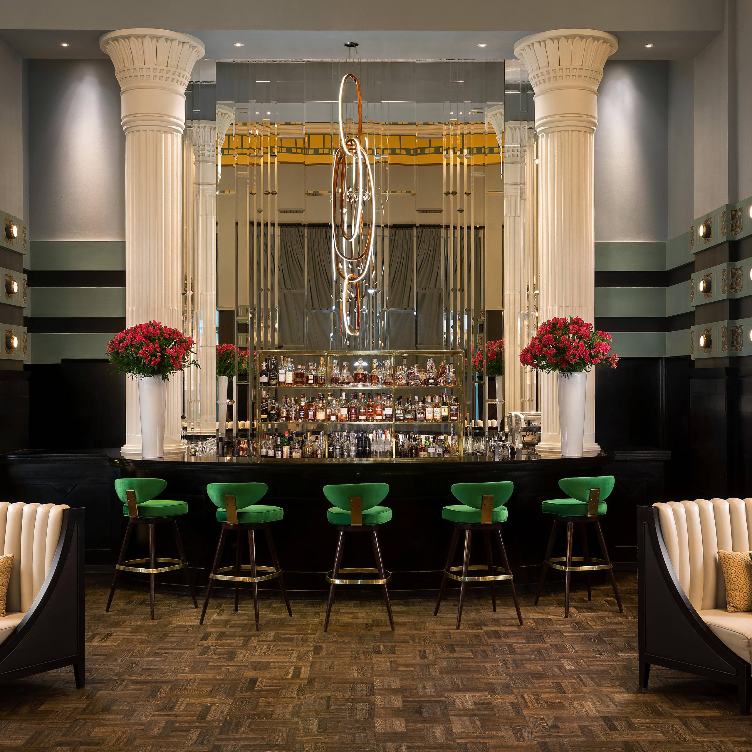 Column Bar & Restaurant