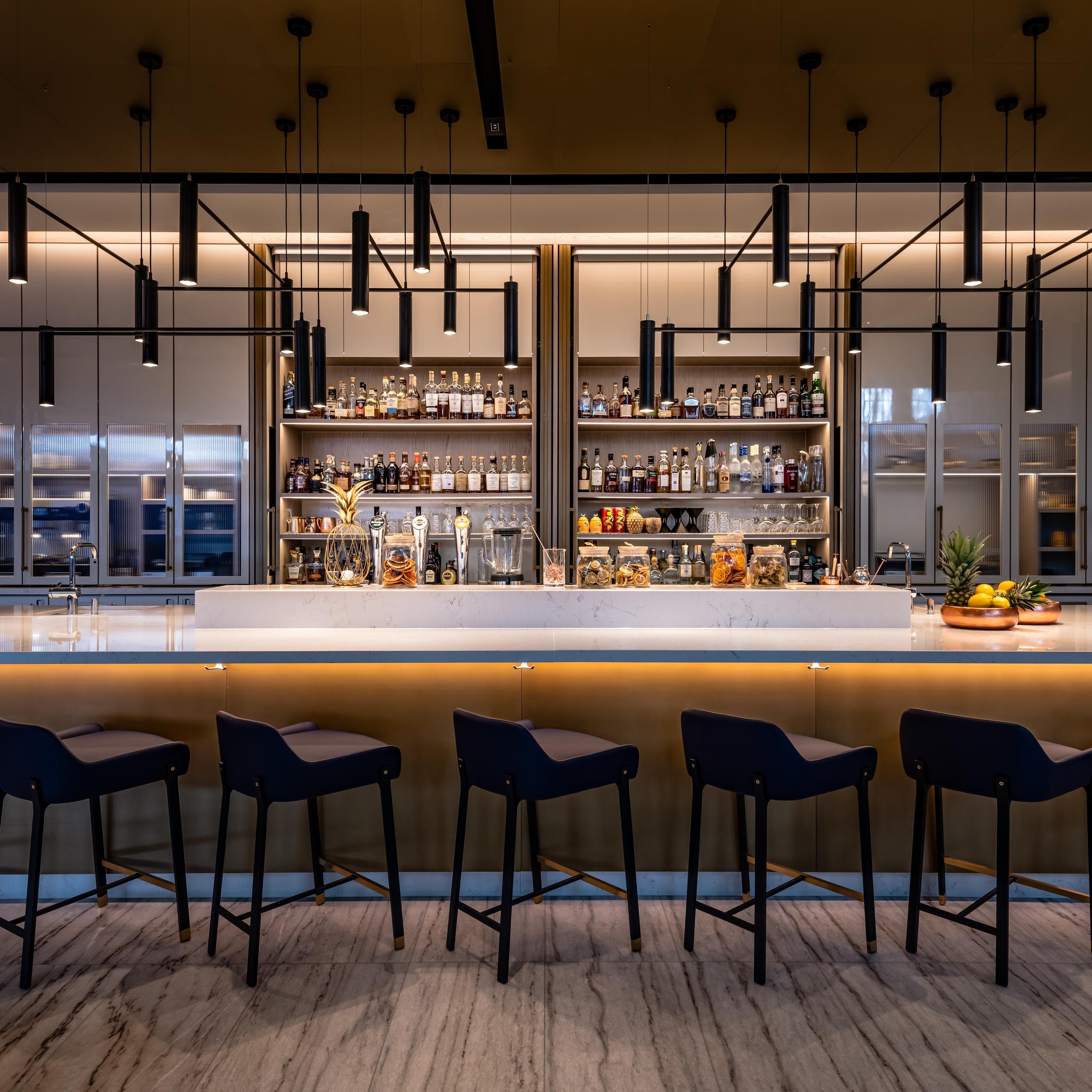 Lenox Bar