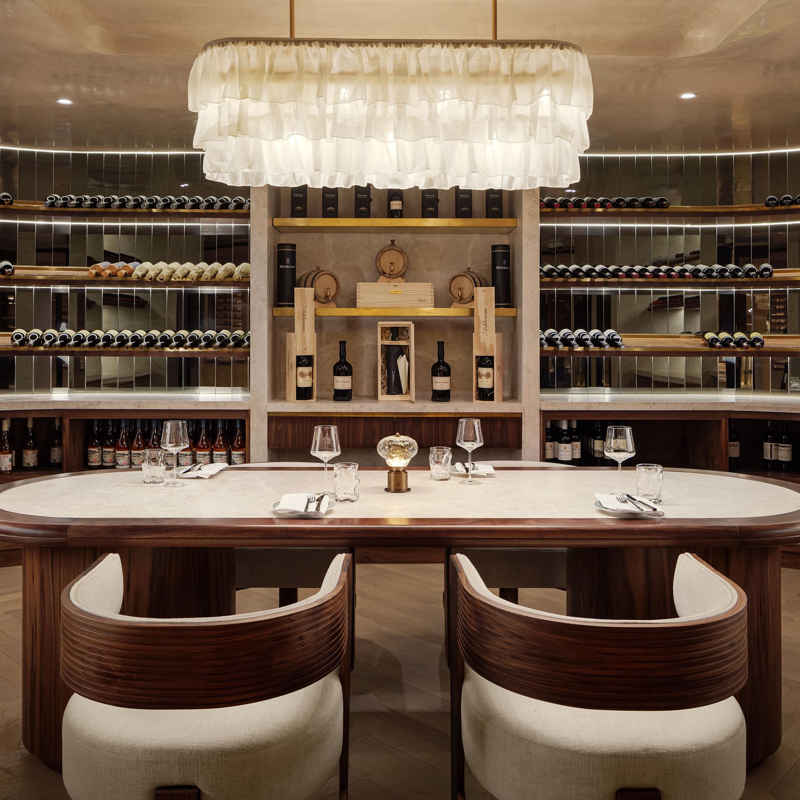 Morea Pool Restaurant & Bar