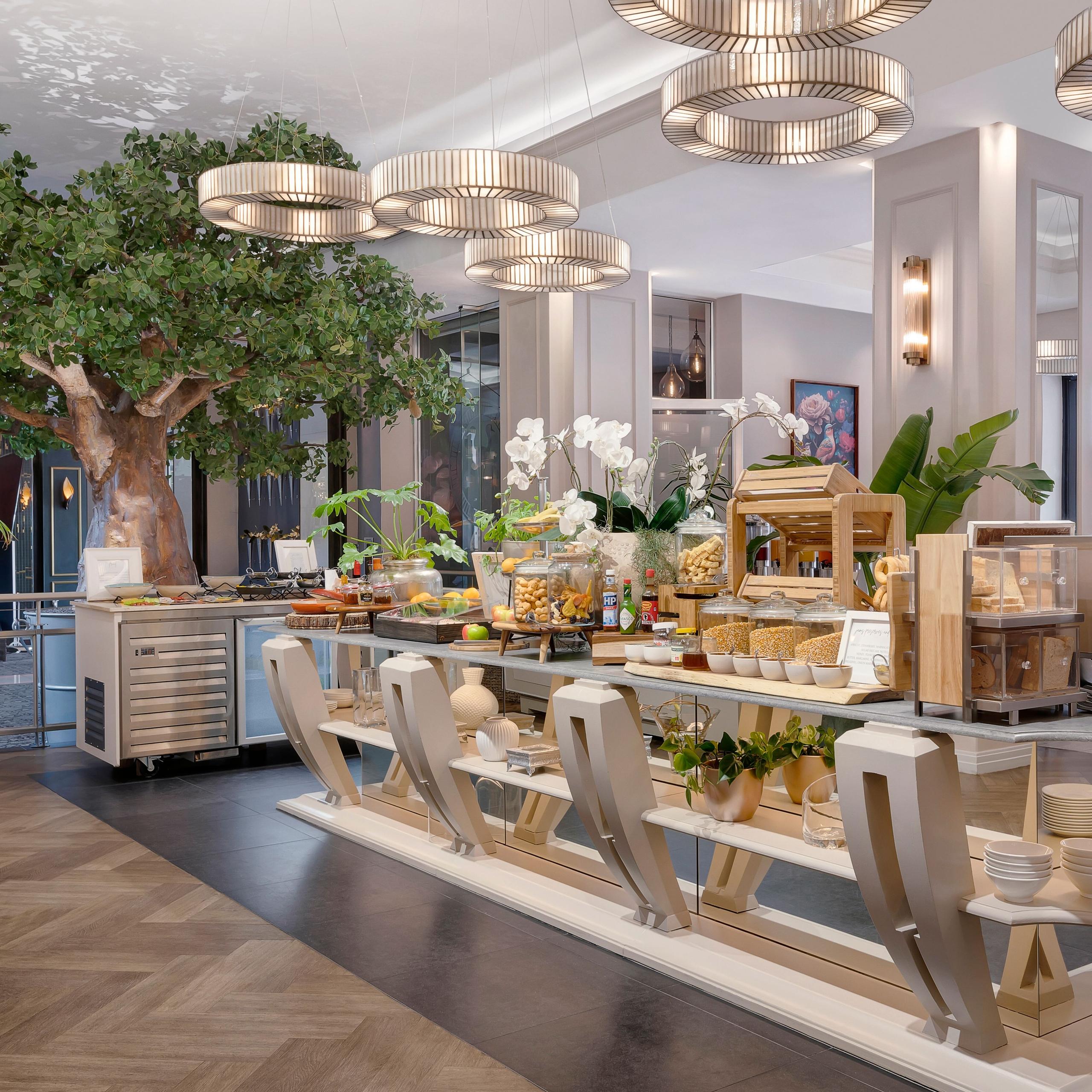 Aduna Bistro
