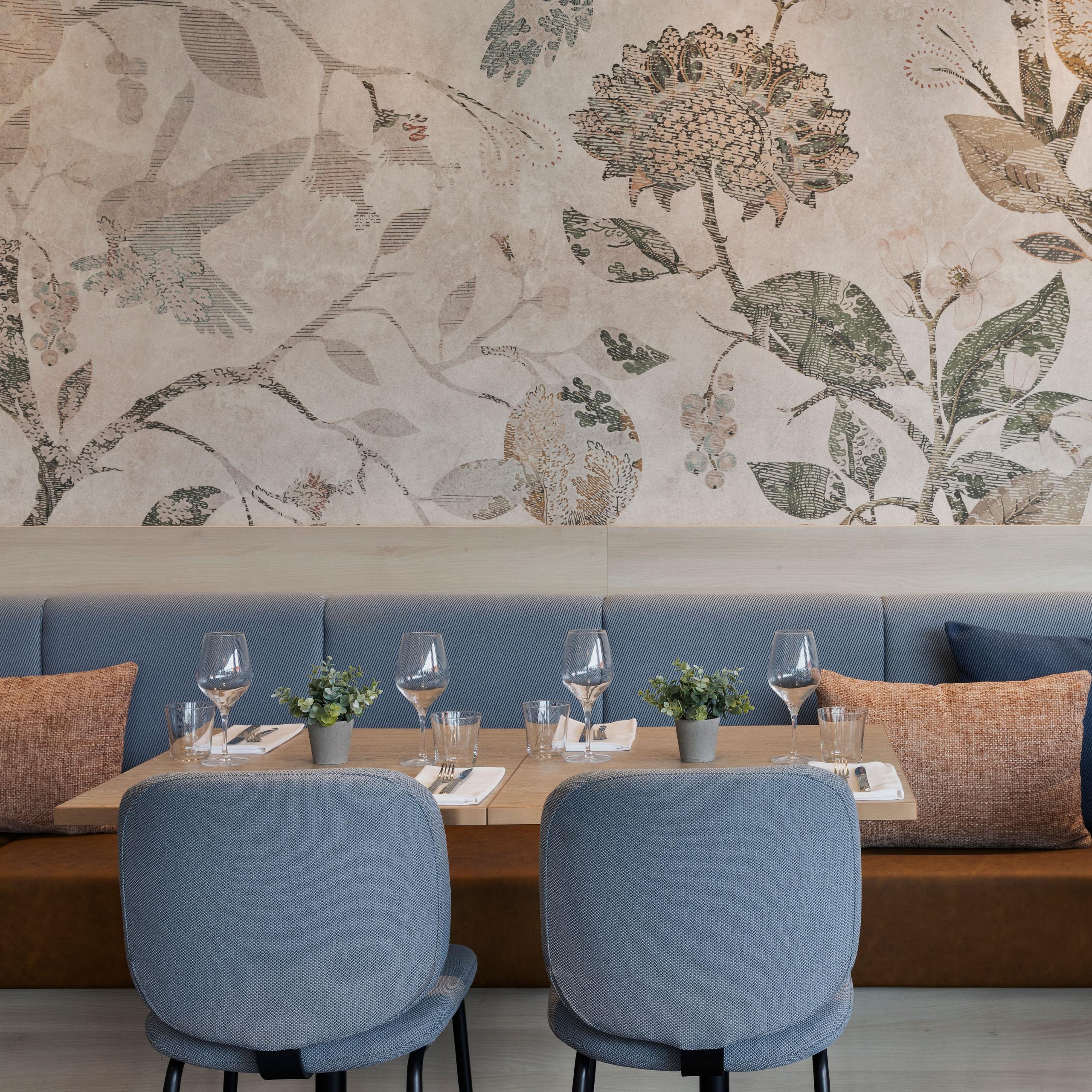 Kitchen and Bar at Courtyard Restaurant 