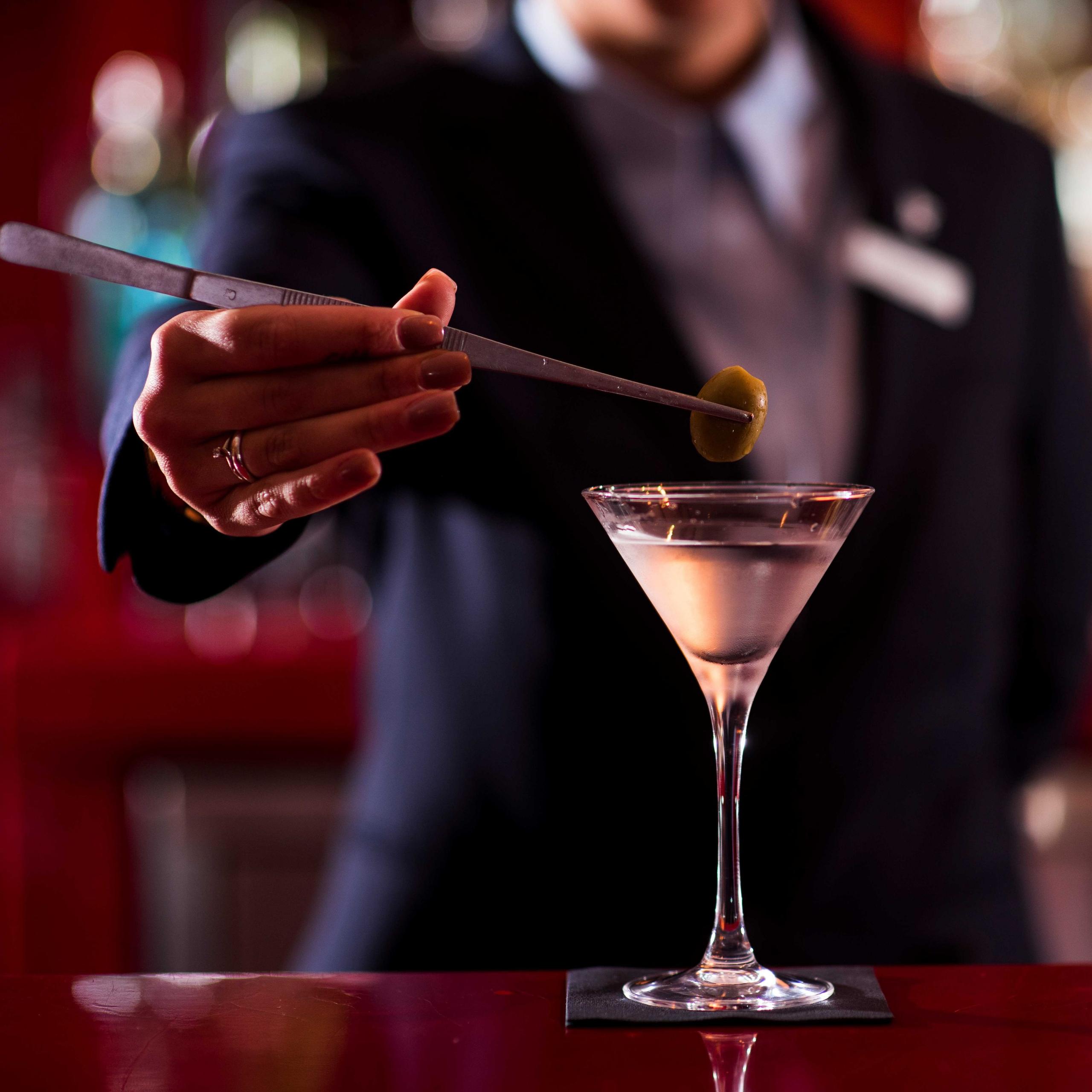 Red Bar