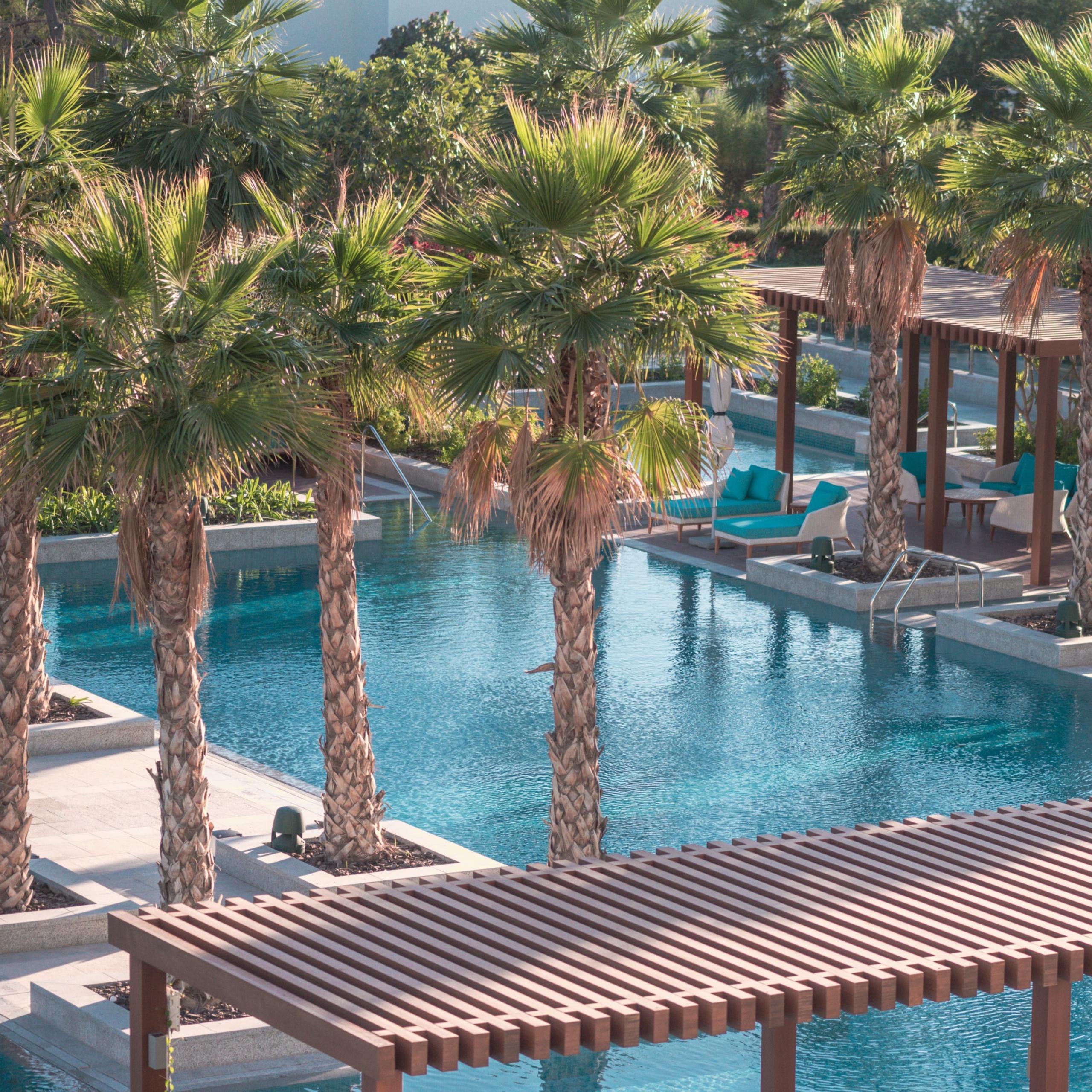 Wa'Ha | Pool Lounge
