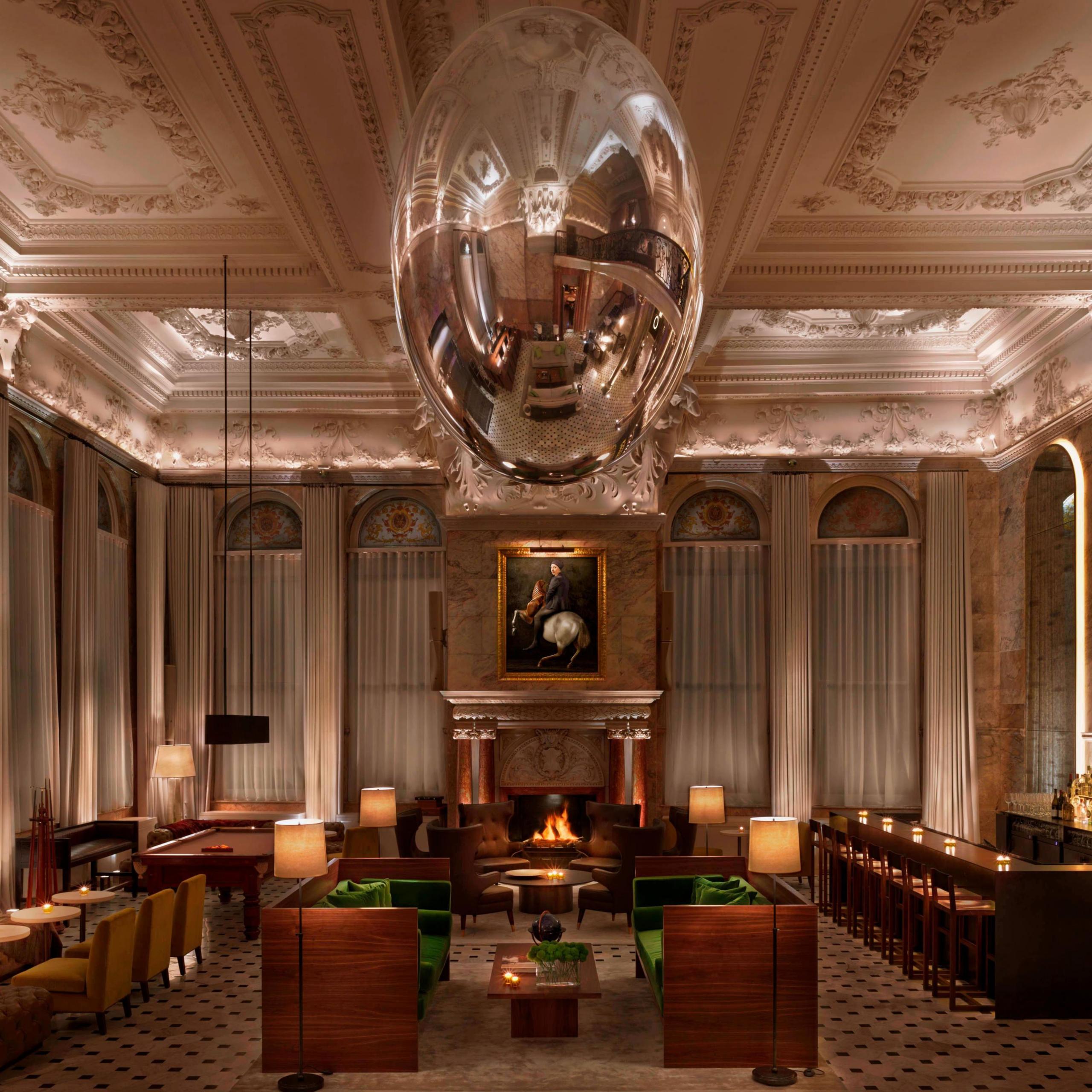 Lobby Bar