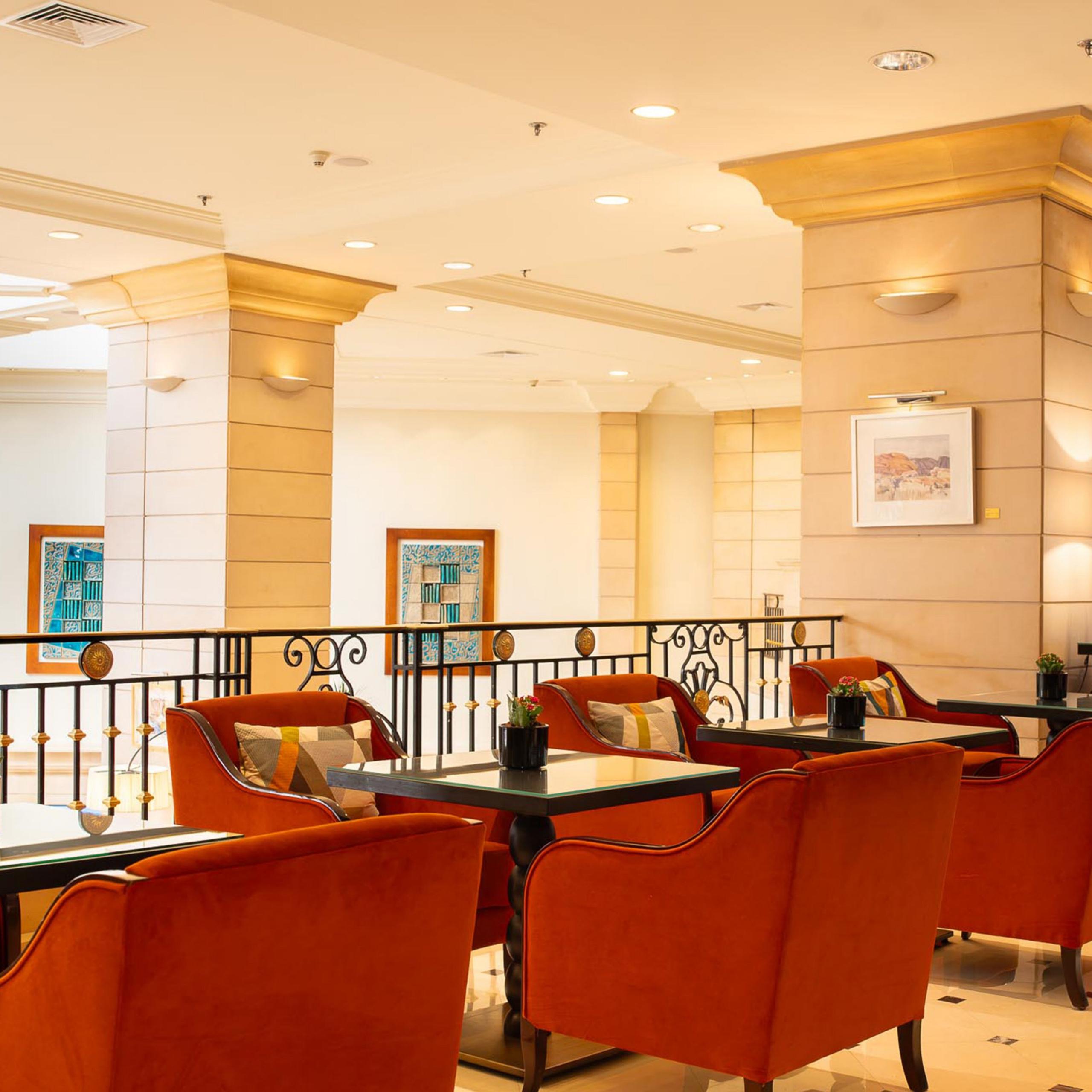 Piano Lounge