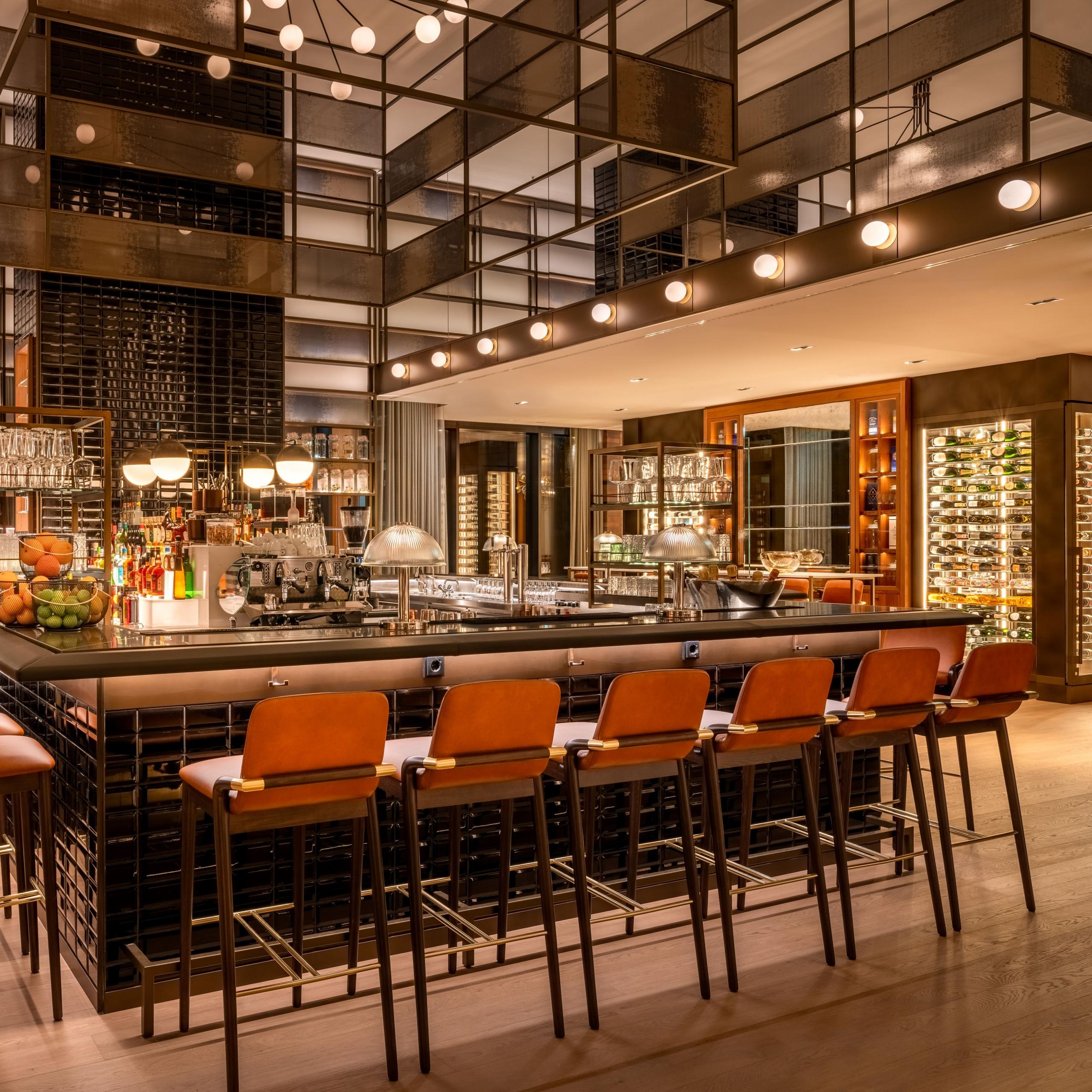westhub bar & lounge