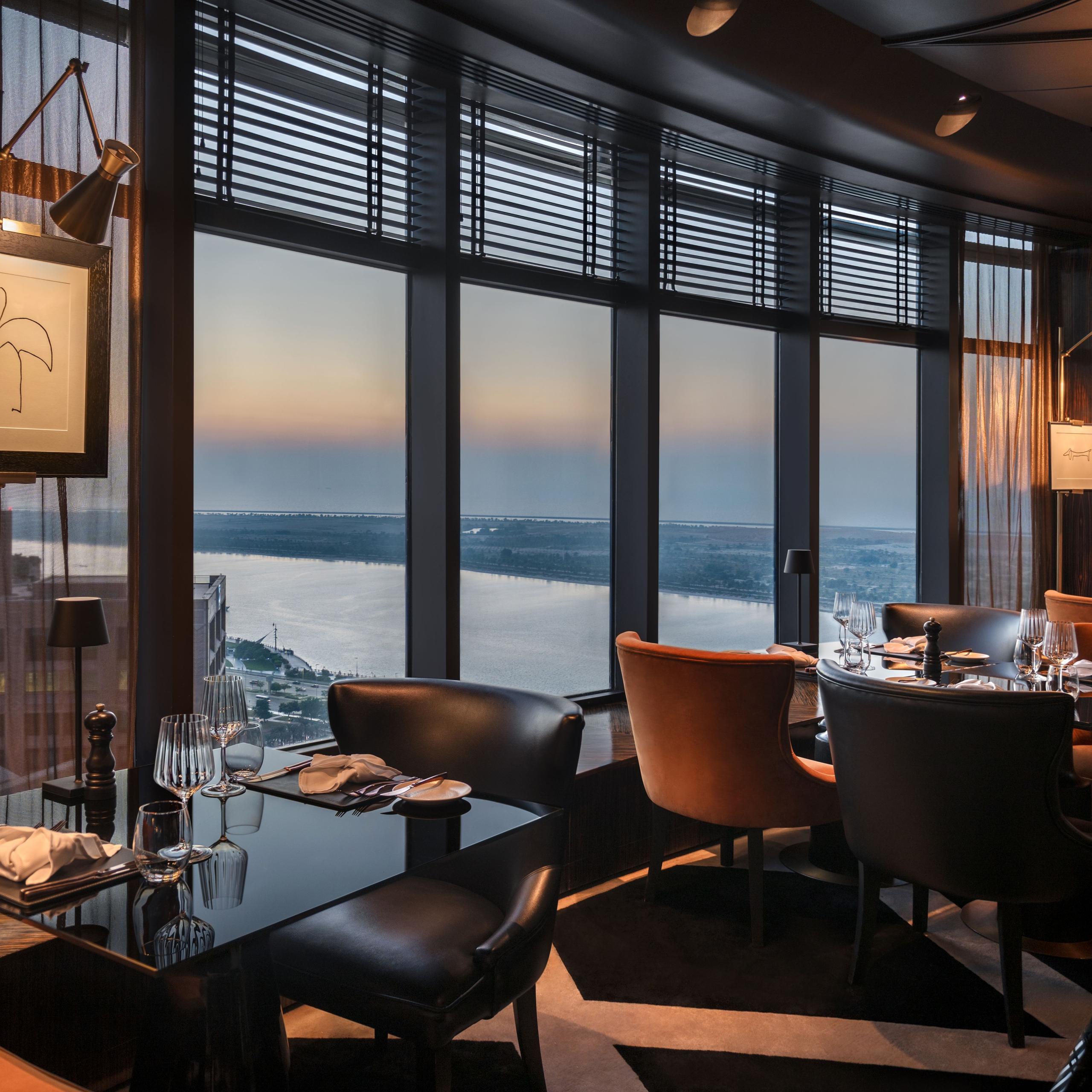 Stratos Revolving Lounge Bar & Grill