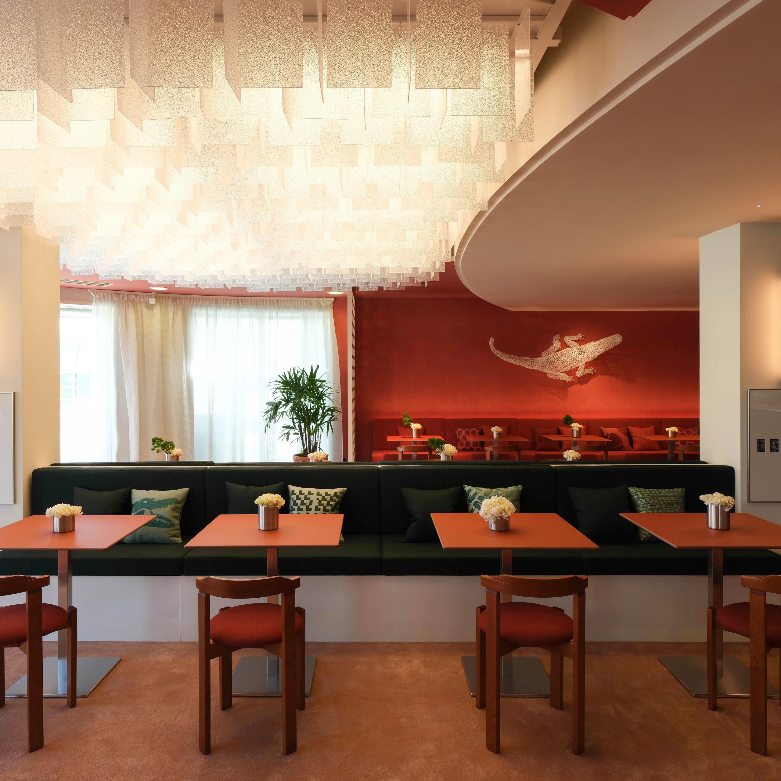 Le Café Lacoste