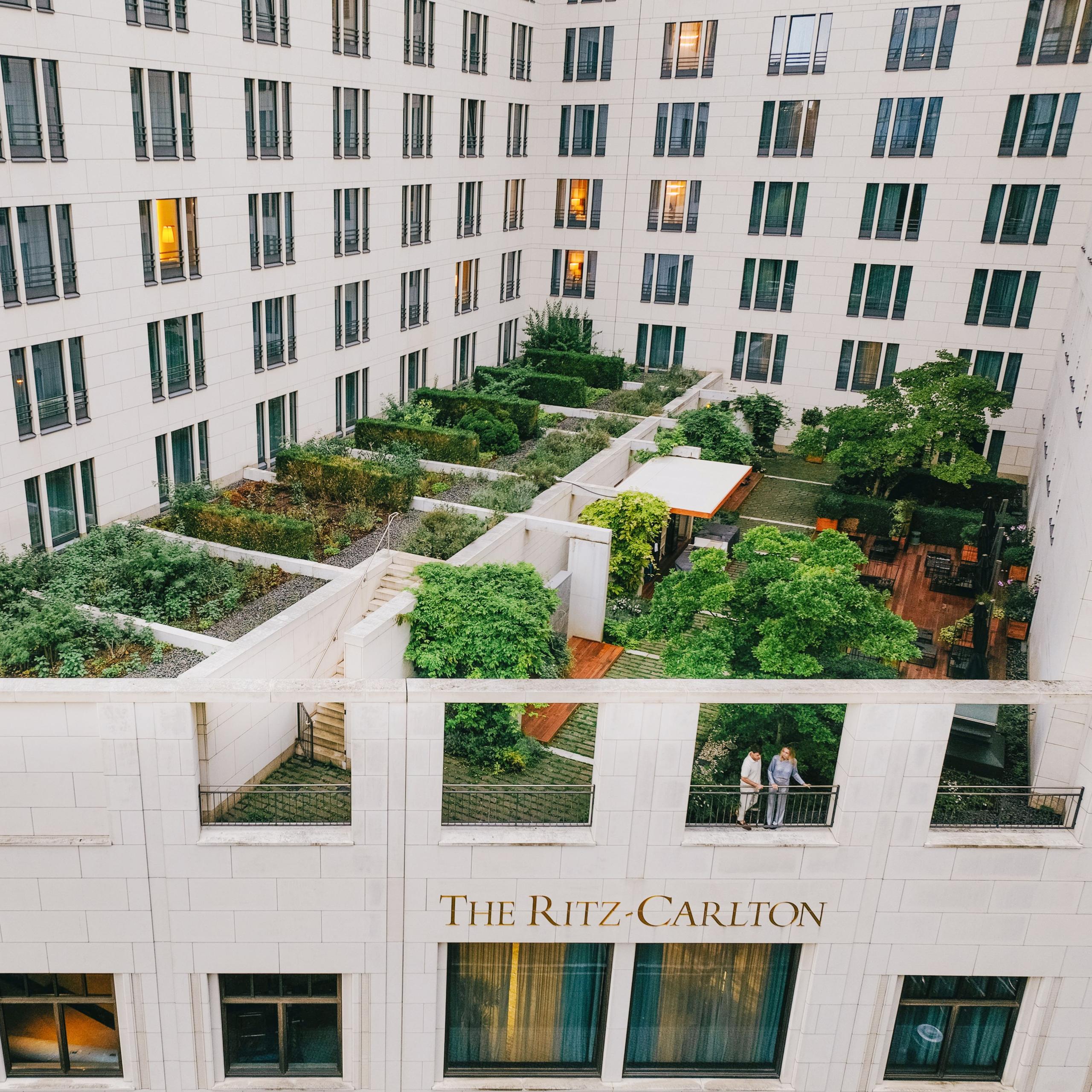Secret Champagne Garden