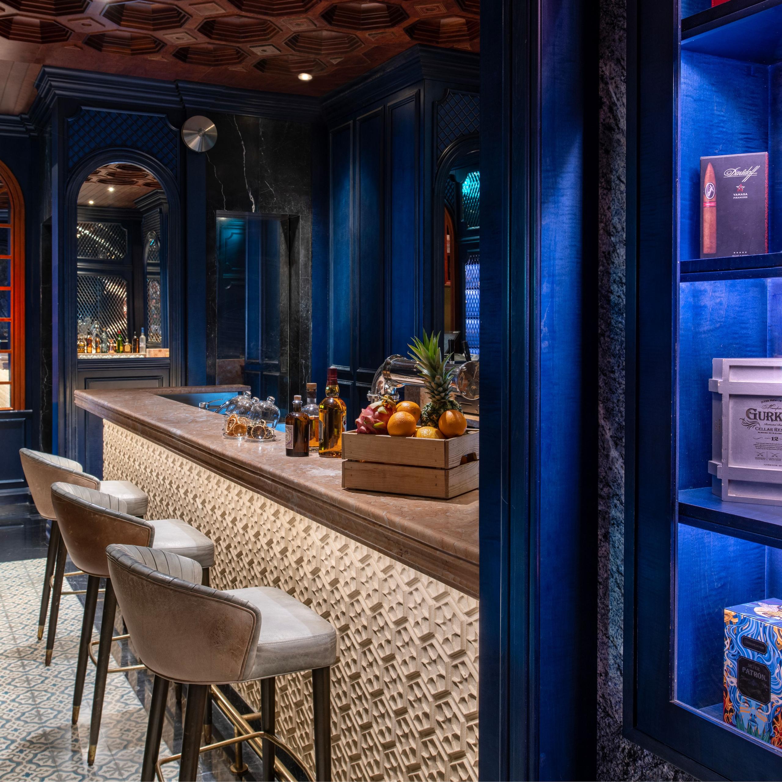 El Cedro Lounge 