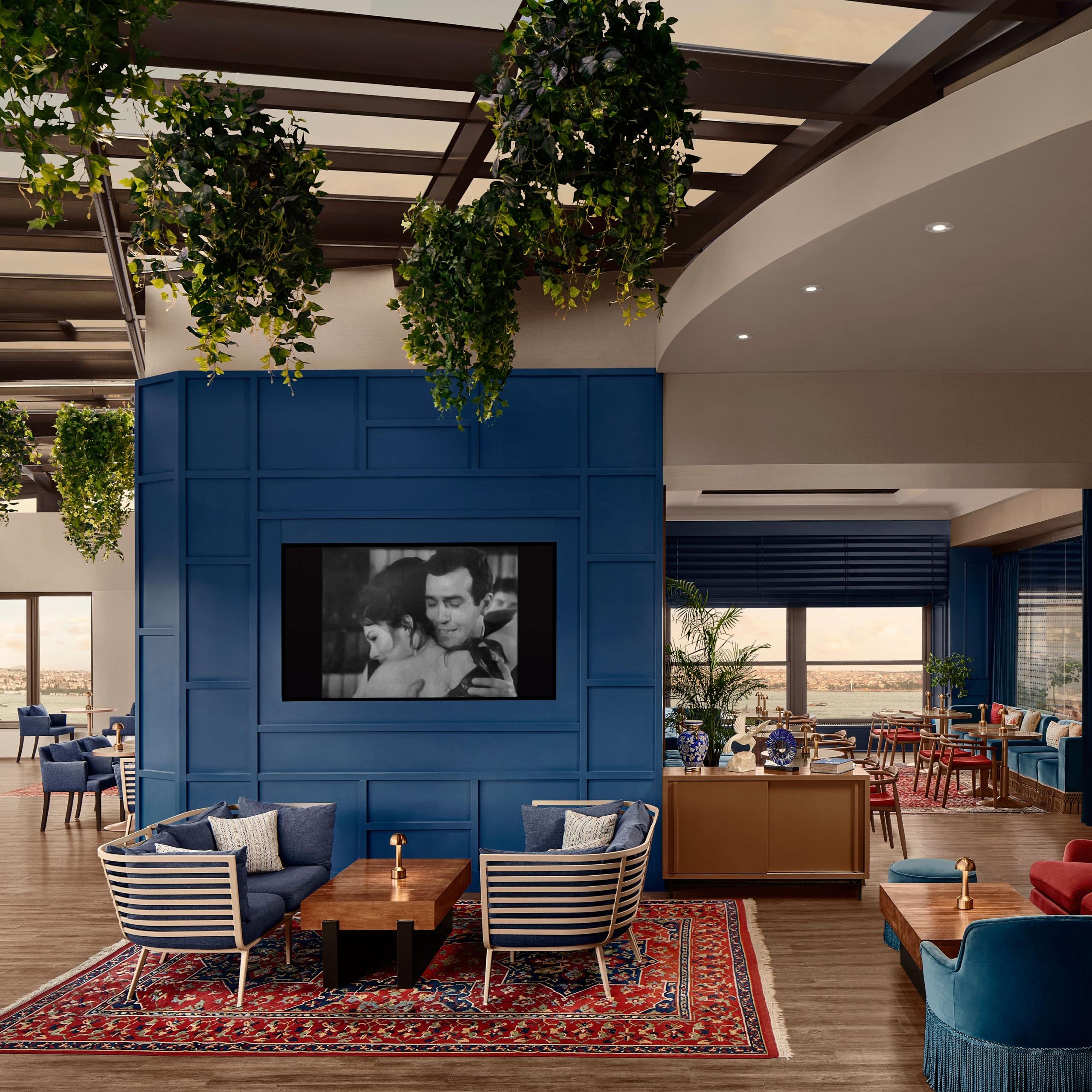Bleu Lounge
