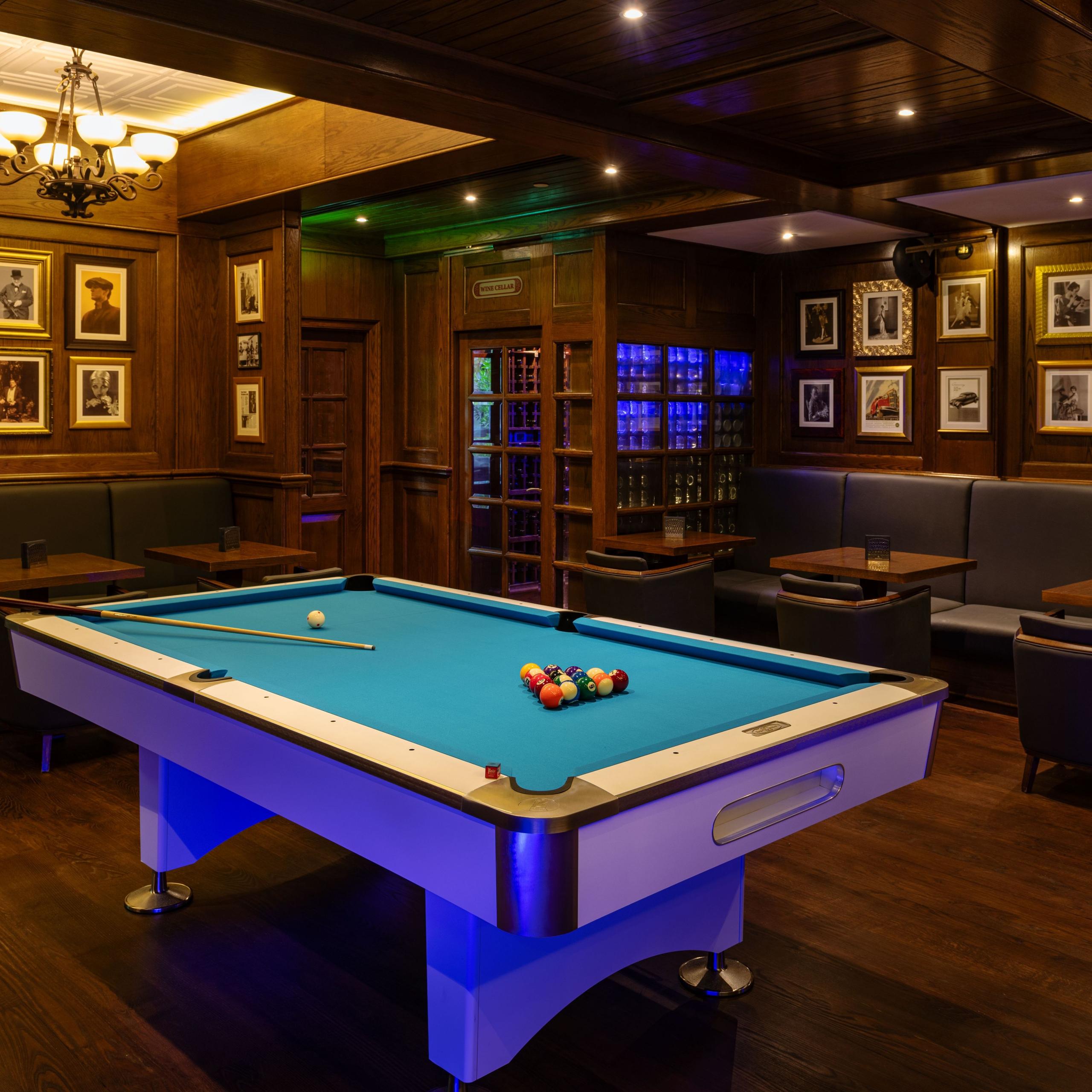 Speakeasy Bar & Restaurant