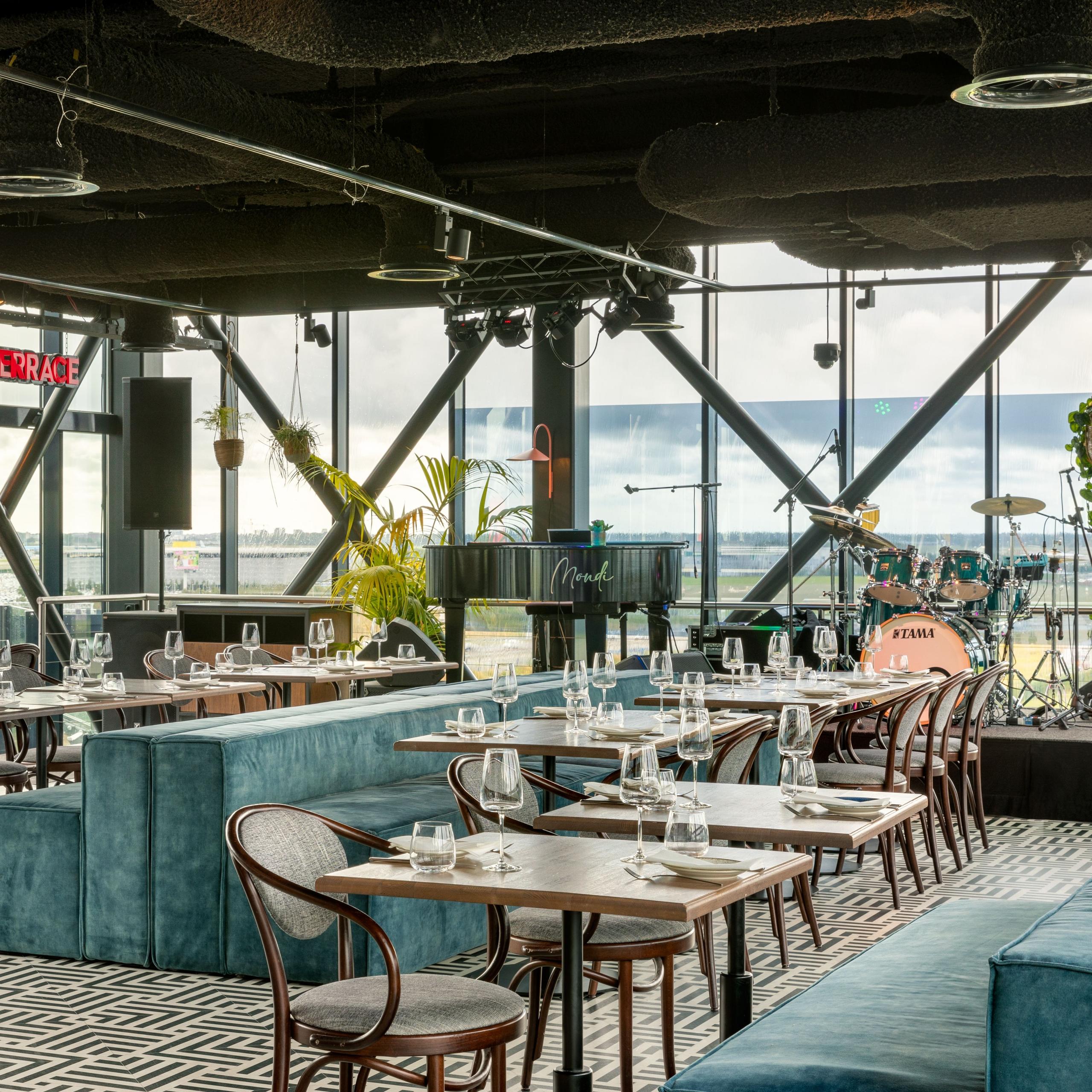 Mondi SkyBar & Restaurant