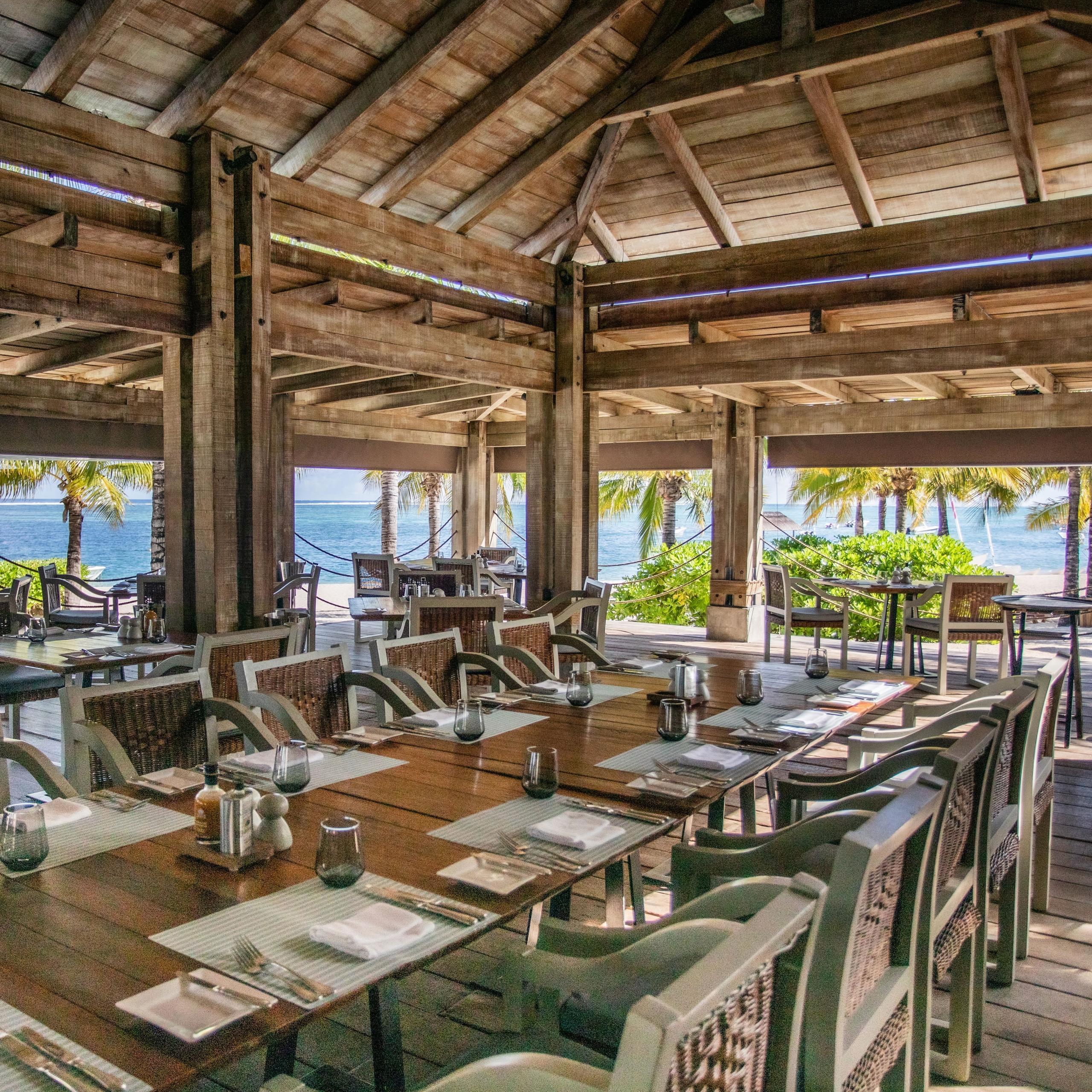 The Boathouse - Beach Grill