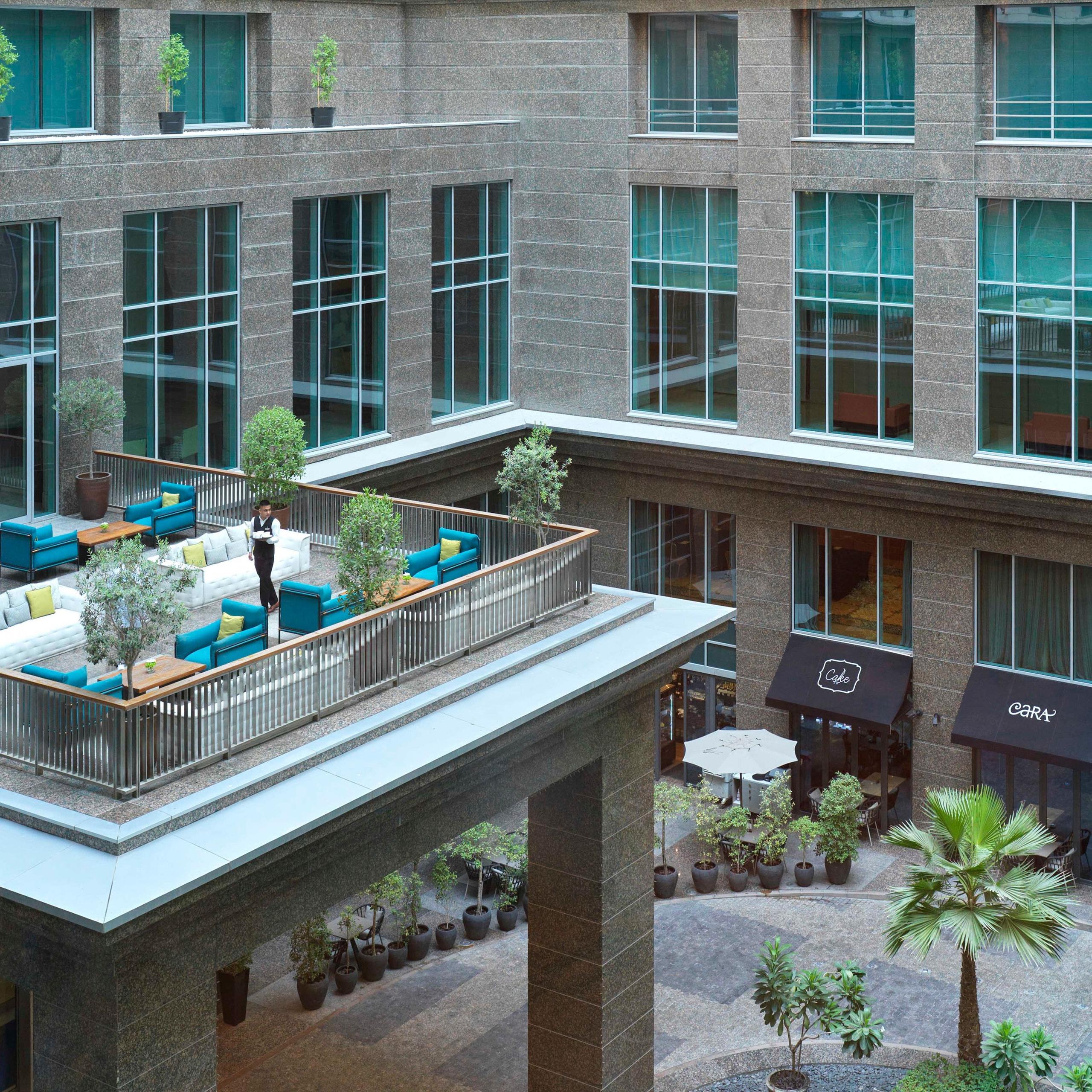 Lobby Lounge & Terrace