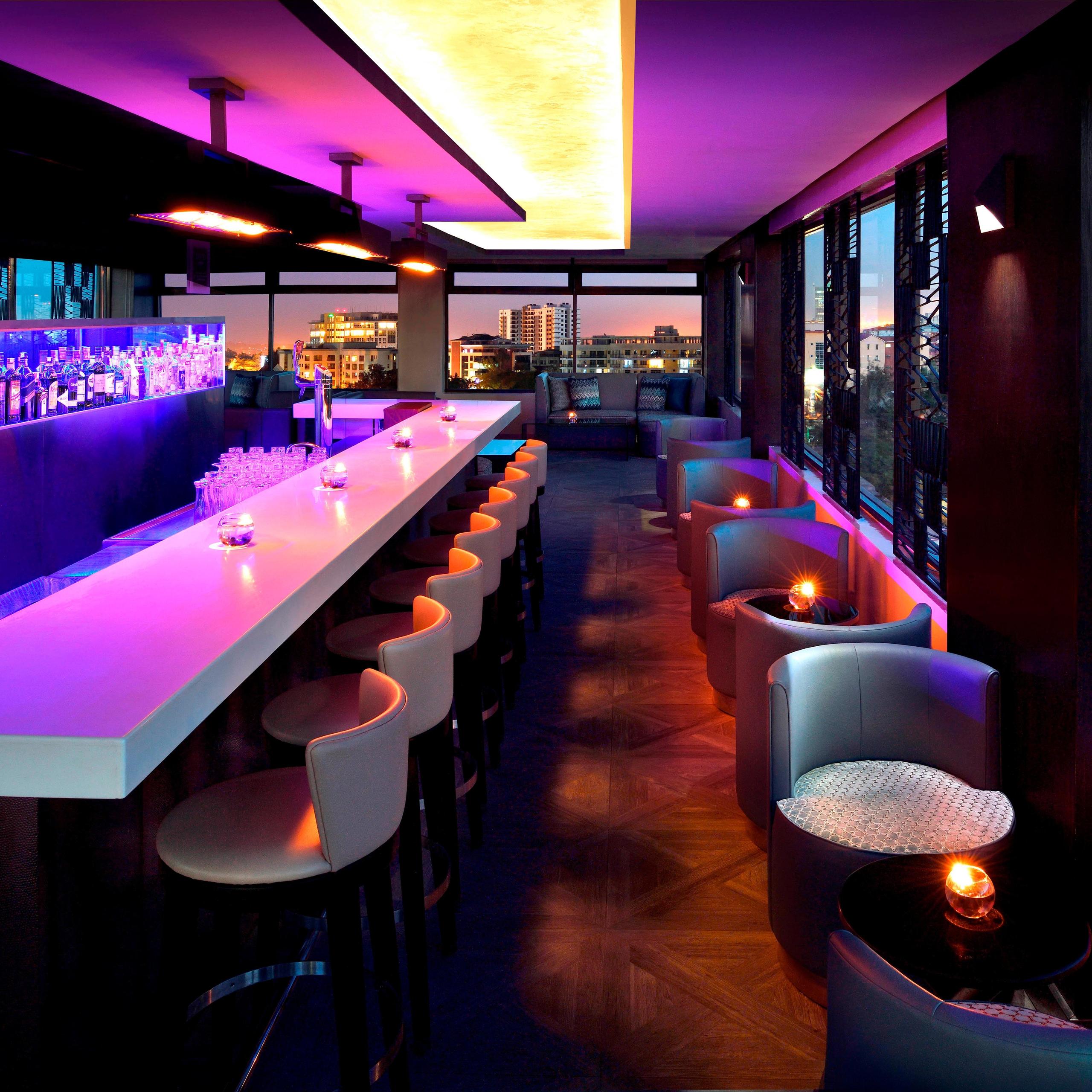 Level 8 Lounge & Bar.